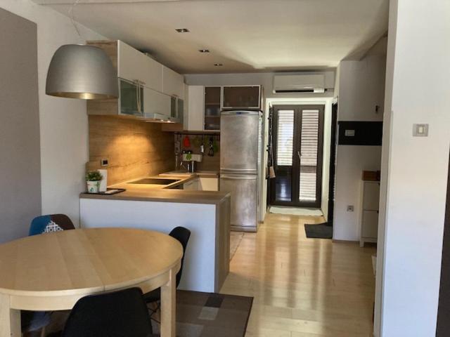 Apartman Nina - Pula Appartamento Esterno foto